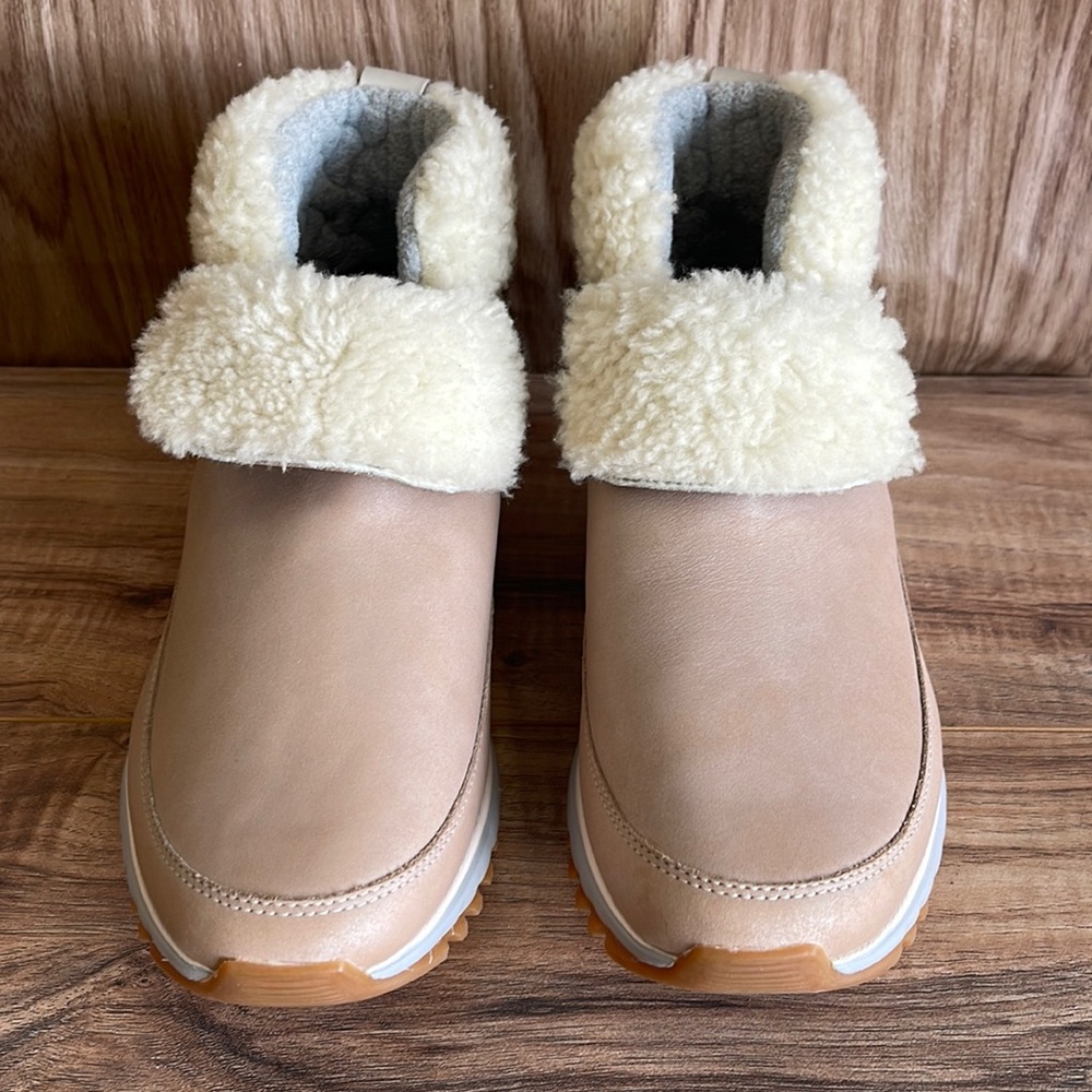 New Cole Haan GrandExplore Waterproof Hiker Boots Women's Size 8B Beige